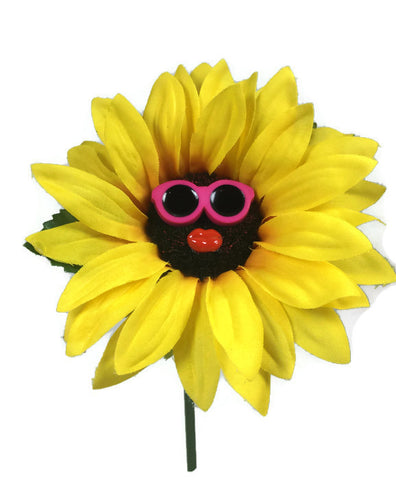 VW Beetle Flower - Sunflower with Pink Glasses